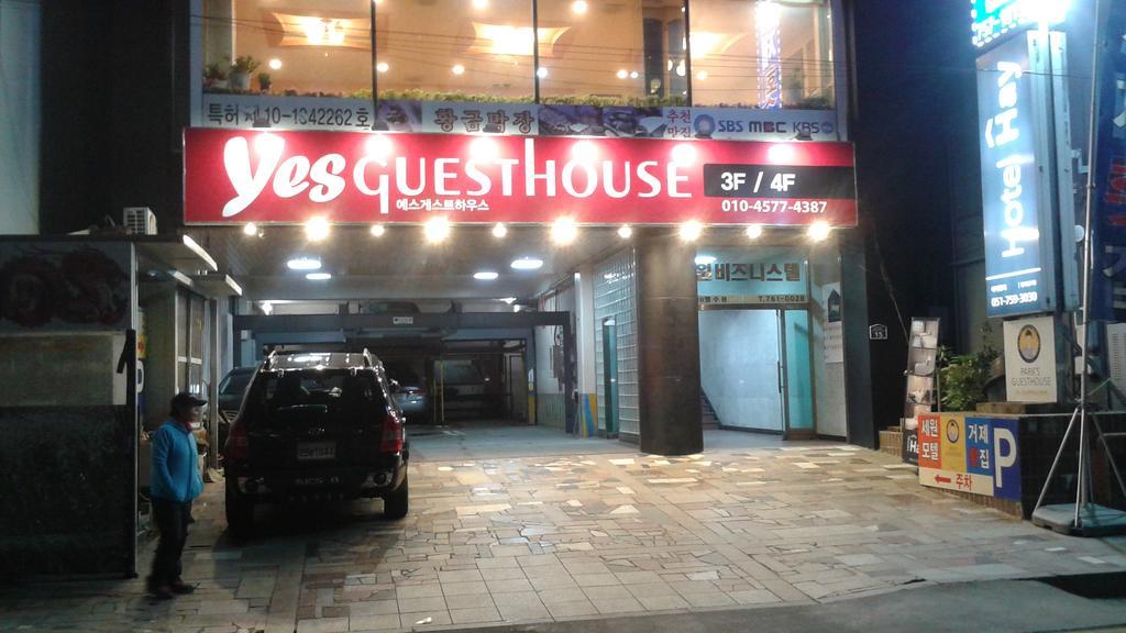 Yes Guesthouse Busan Bagian luar foto